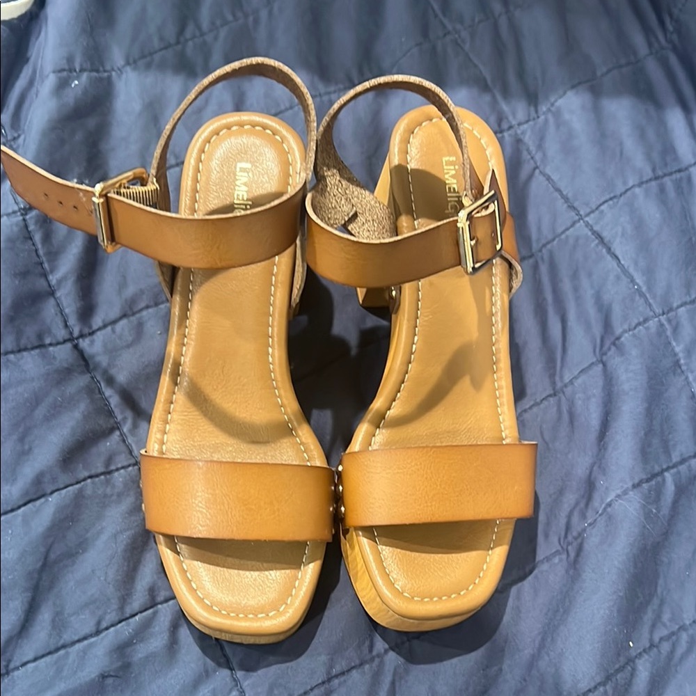 Tan Women's Sandals Size 7   Limelight